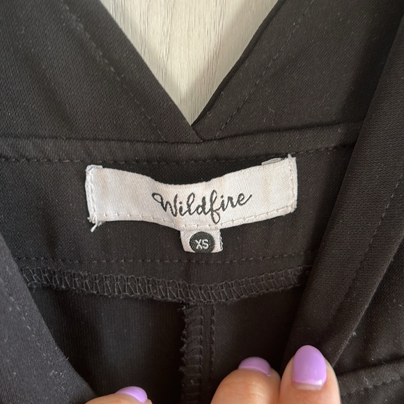 Black tie shoulder wide leg jumpsuit size xs - Picture 5 of 8